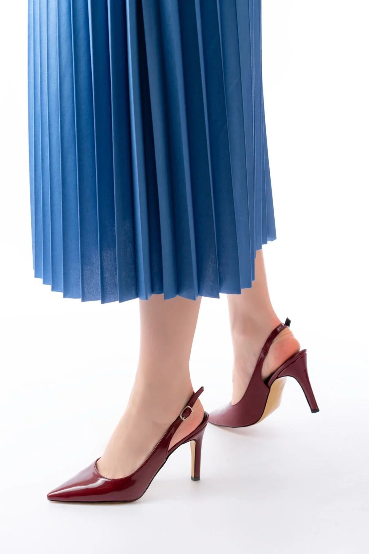 st-1153Escarpins femme vernies à talon 9 cm avec arrière ouvert - Justyol