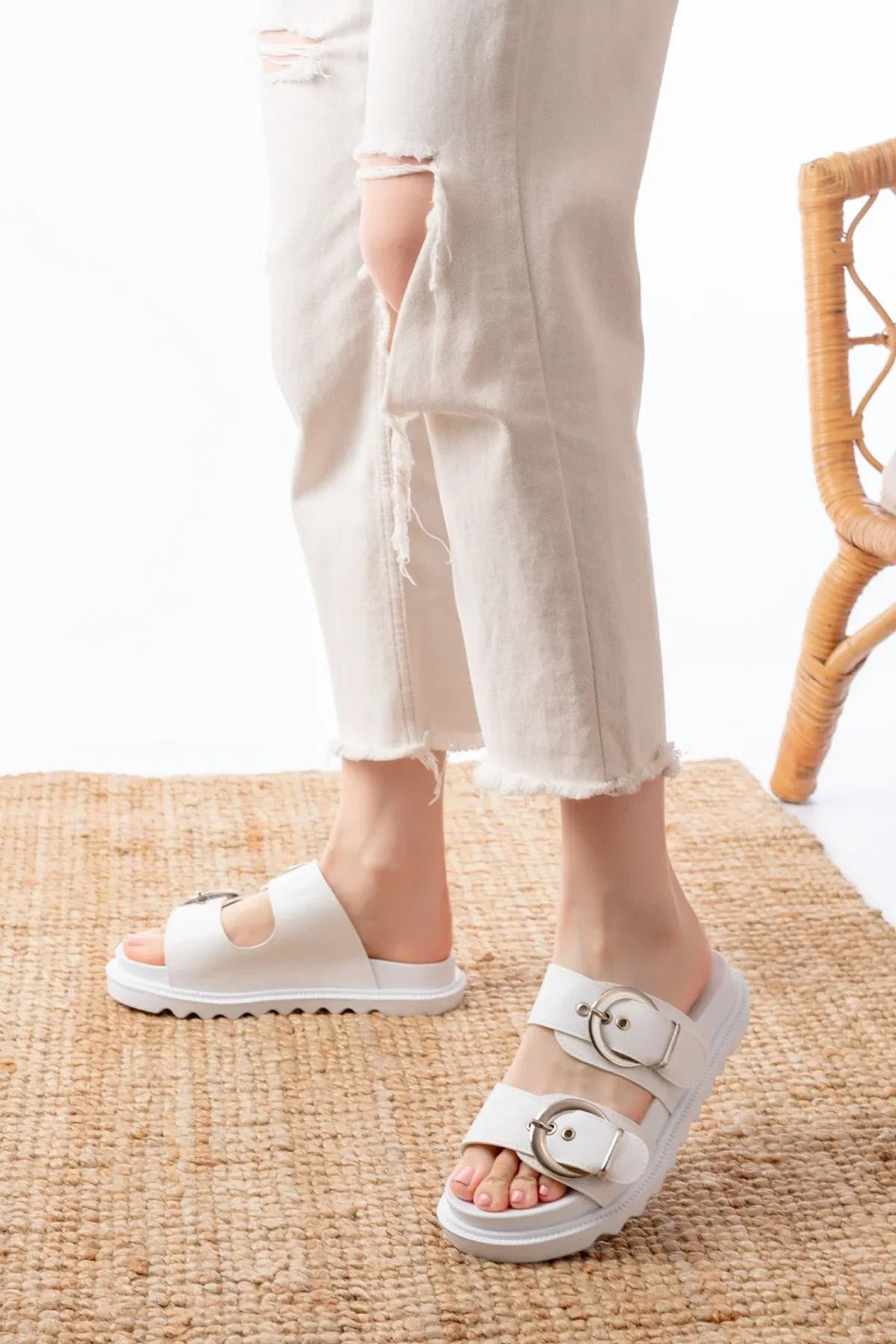 dm-6010Mules femme avec boucles décoratives et semelle confortable - Justyol