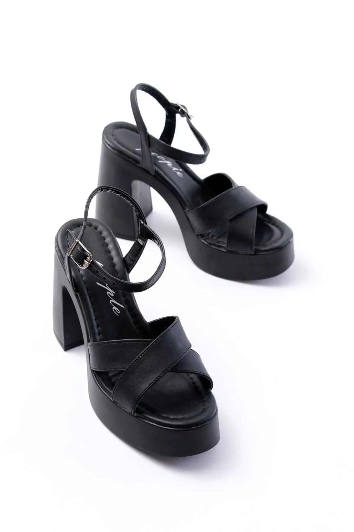 p-105Sandales femme à talon épais avec brides croisées - Justyol