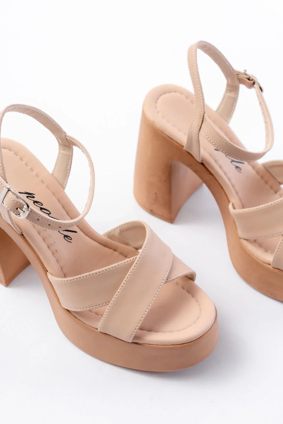 p-105Sandales femme à talon épais avec brides croisées - Justyol