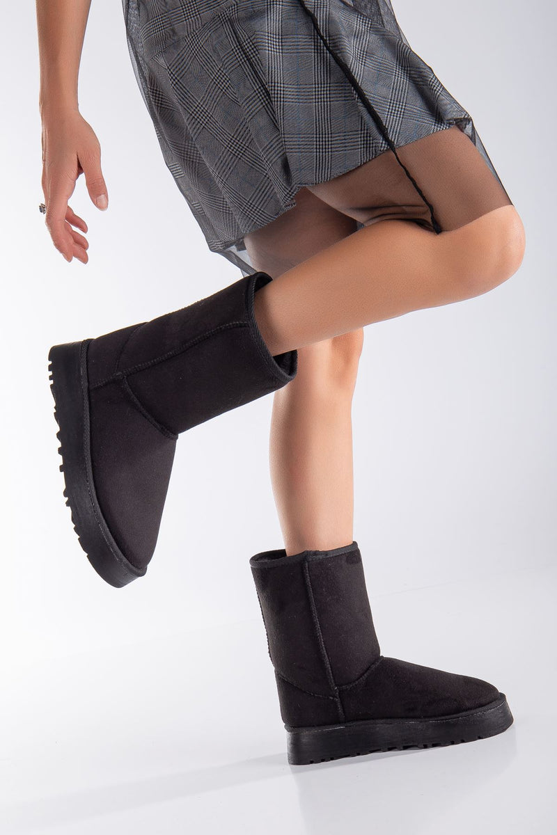 Bottes Fourrées Femme à Semelle Épaisse – Confort Hivernal et Style Tendance