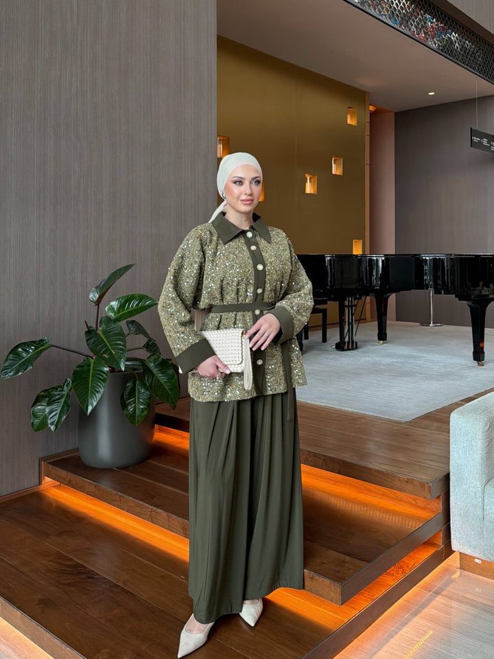 Ensemble femme veste à sequins et pantalon fluide – Tenue élégante avec ceinture