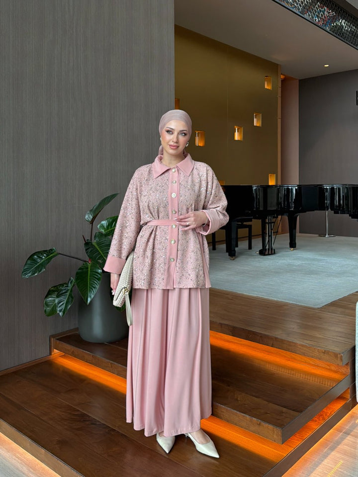 Ensemble femme veste à sequins et pantalon fluide – Tenue élégante avec ceinture