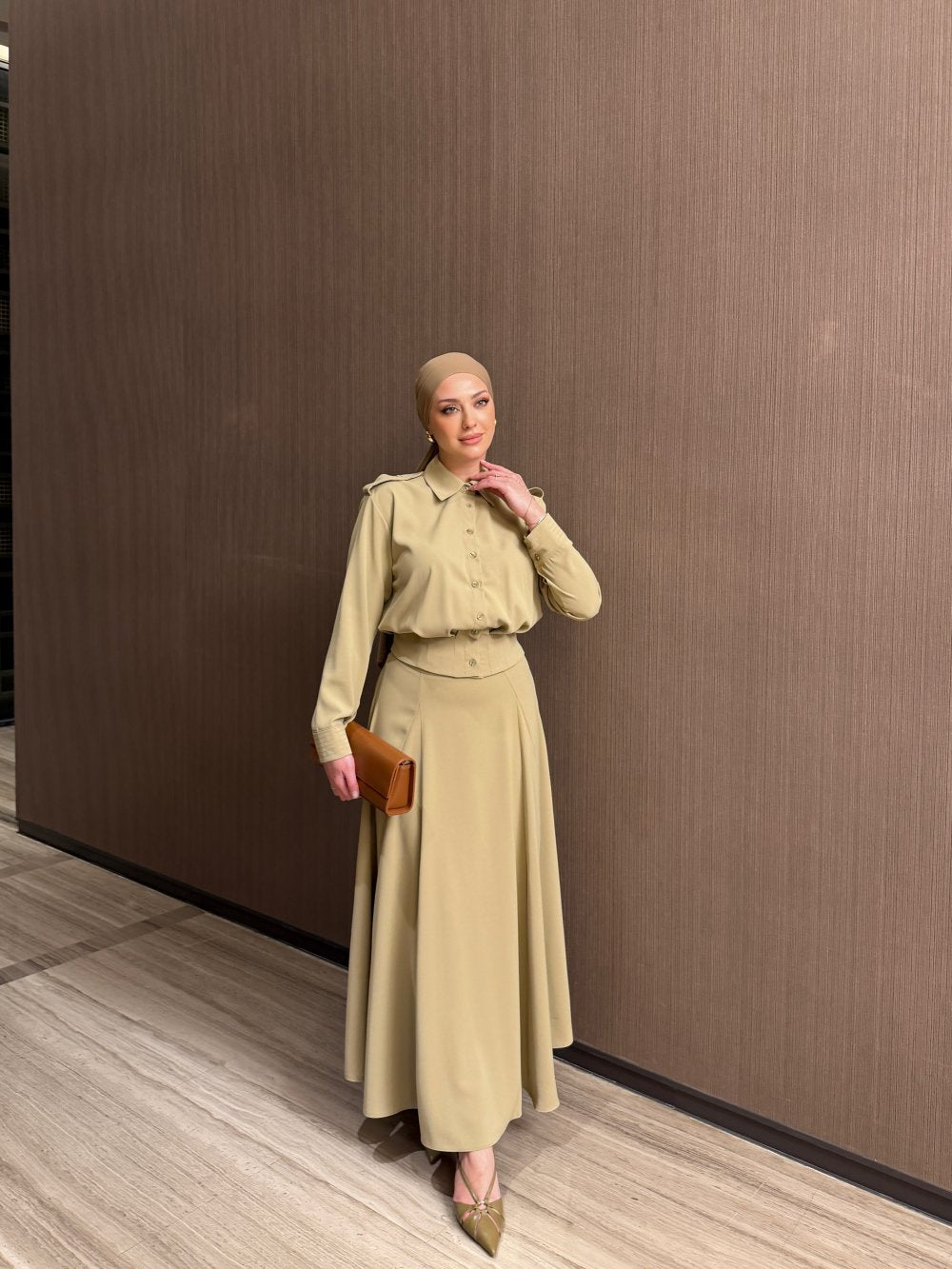 Ensemble femme blouse et jupe fluide – Élégance moderne