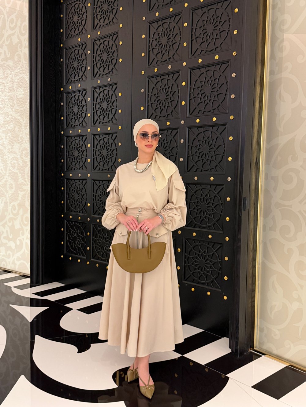 Ensemble femme tunique et jupe zippée – Style moderne avec détails poches