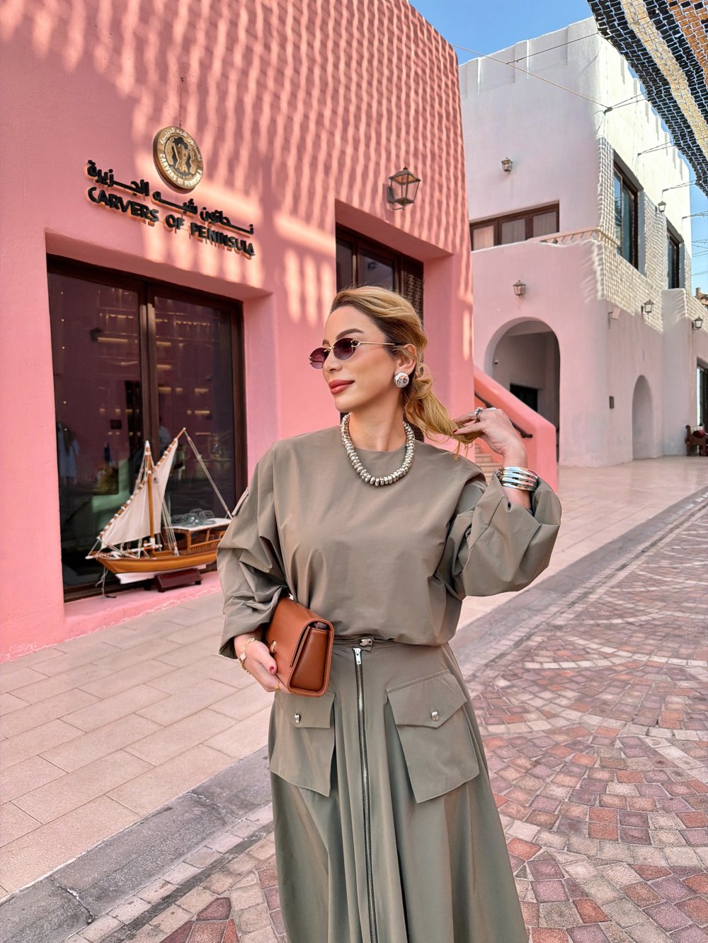 Ensemble femme tunique et jupe zippée – Style moderne avec détails poches