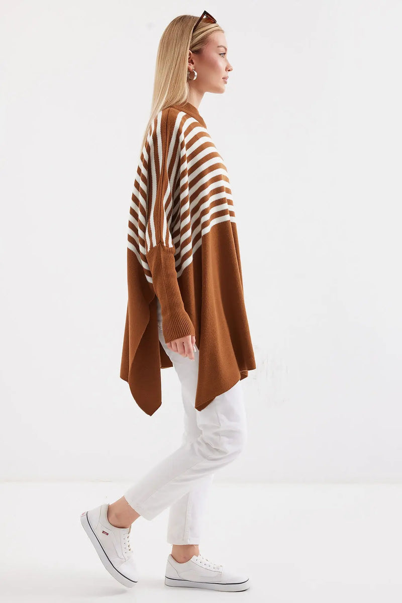 Pull Poncho Oversize Fendu Femme