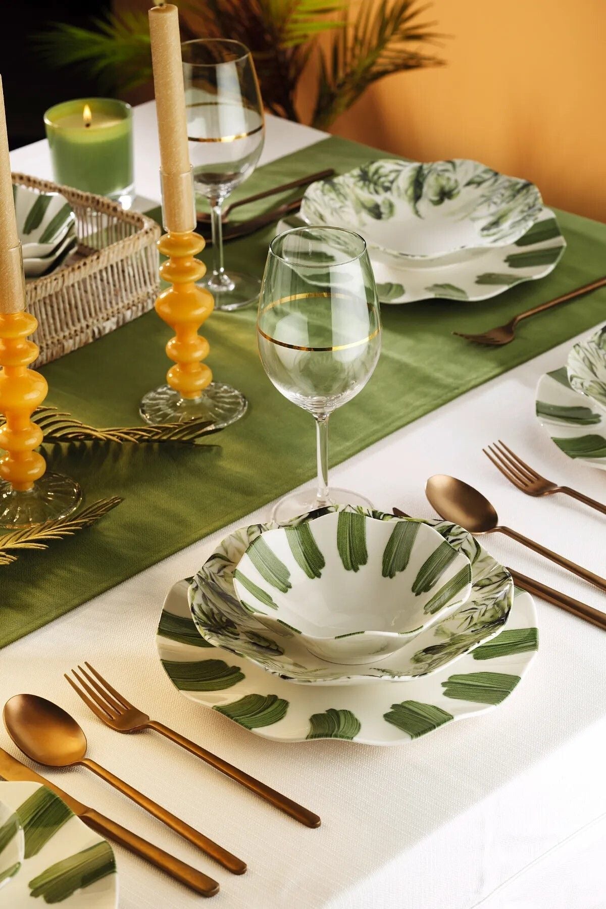 Service de table 24 pièces en porcelaine motif vert