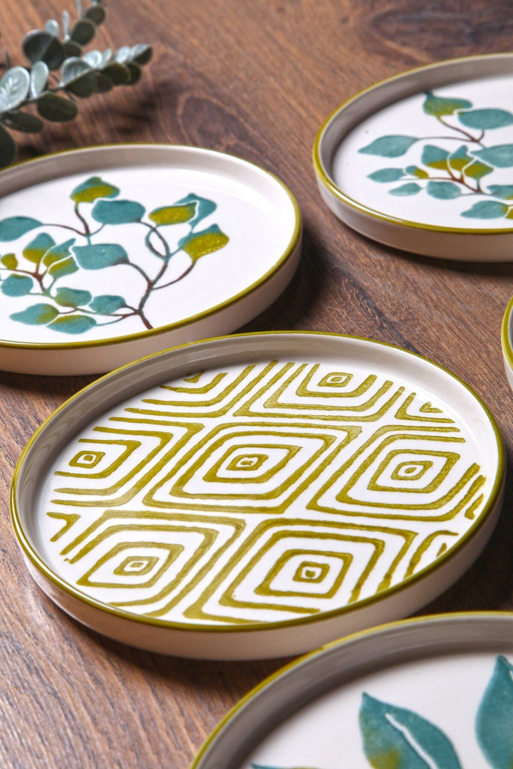 Set de 6 assiettes à dessert empilables 16 cm « Feuilles d’automne » – Design artisanal fait main
