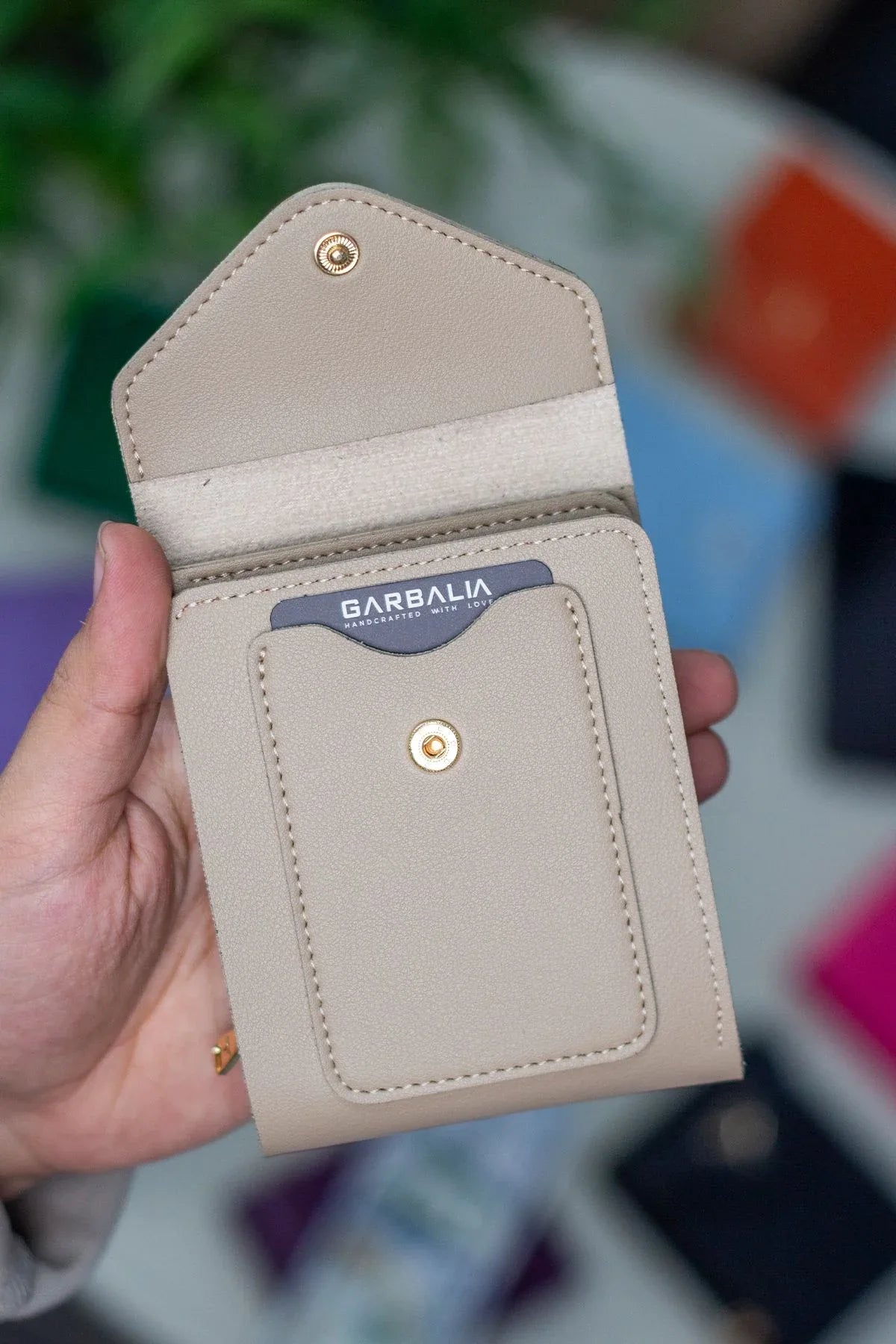 Portefeuille femme vegan zippé avec porte-monnaie et multi-compartiments – Peru - Justyol