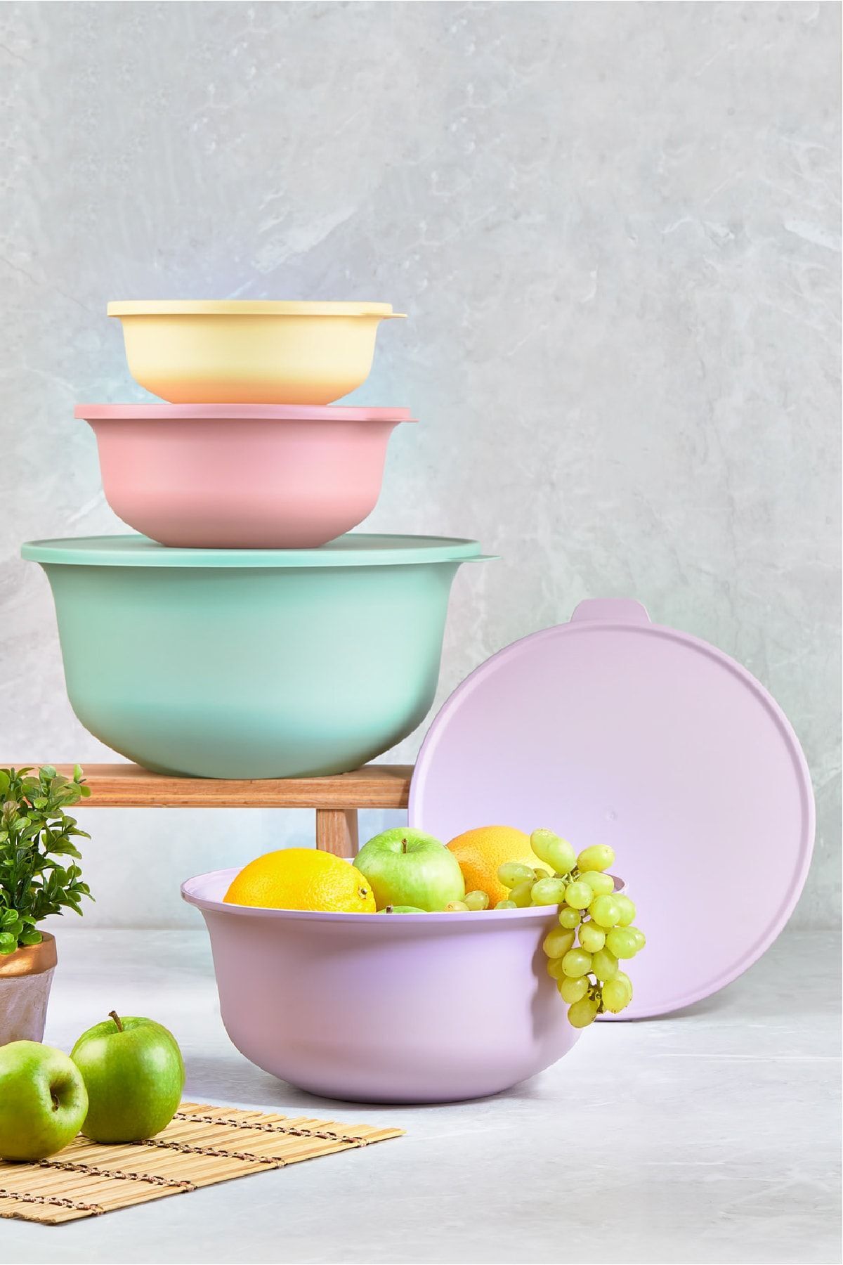 Set de 4 bols ronds avec couvercles colorés Tupy – Boîtes alimentaires empilables sans BPA