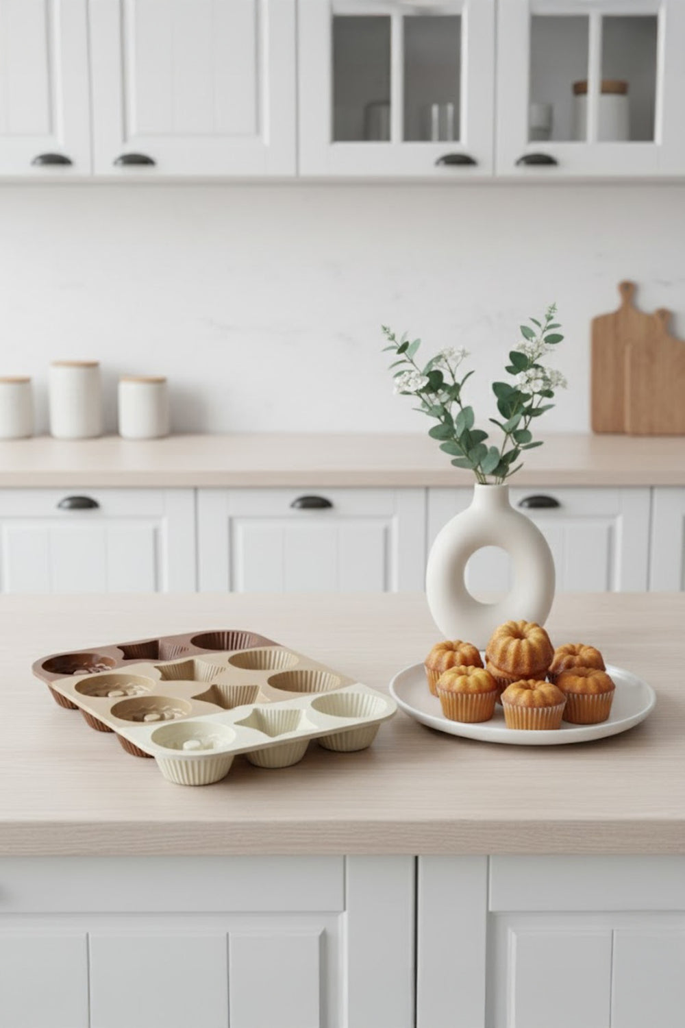 Moule à Cupcakes en Silicone 12 Cavités – Set de Moules pour Gâteaux et Biscuits, Usage Polyvalent