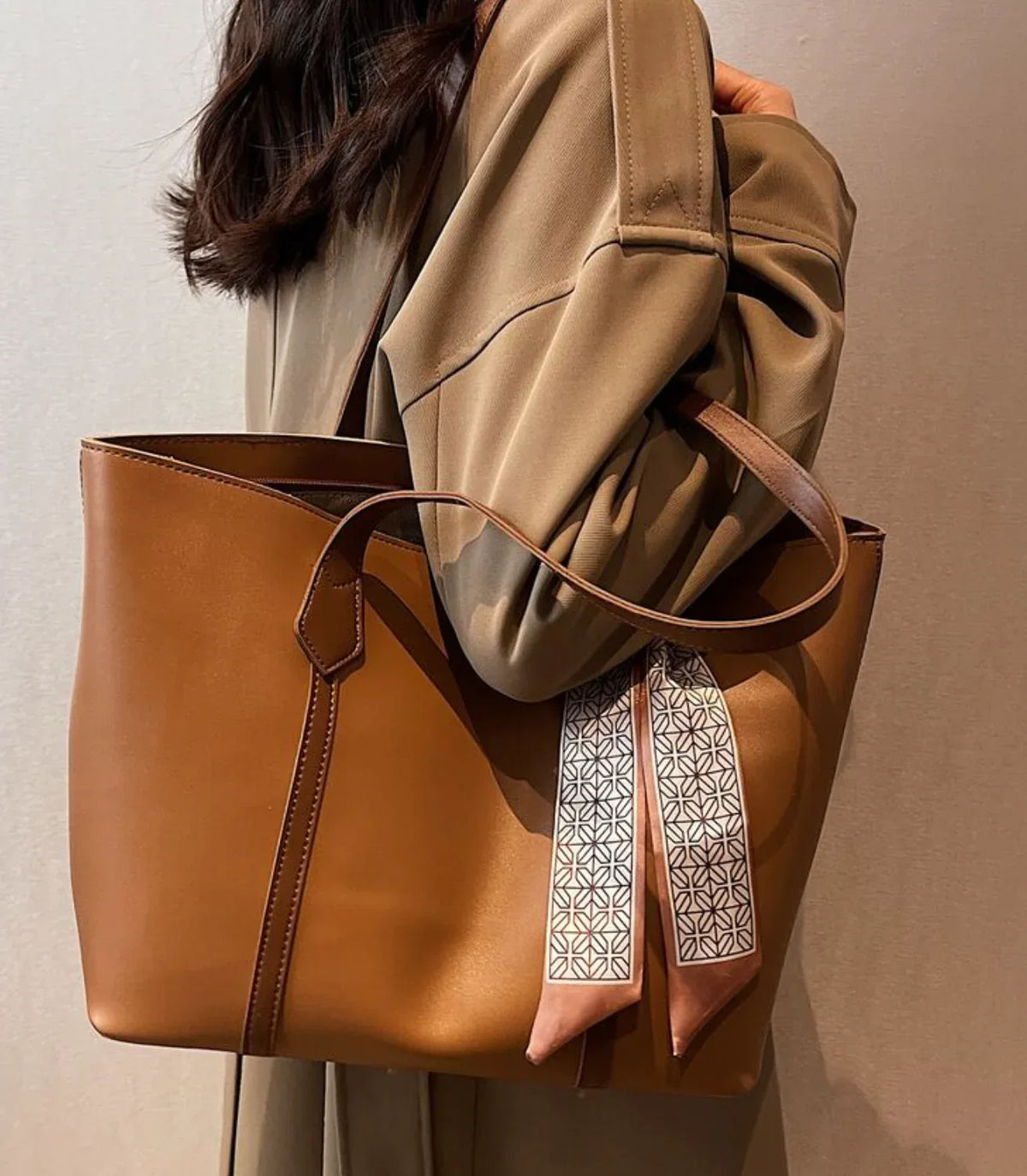 Sac à Main Femme Été – Sac à Bandoulière Noir, Sac Tote Grande Capacité, Sac Commuter Tendance - Justyol
