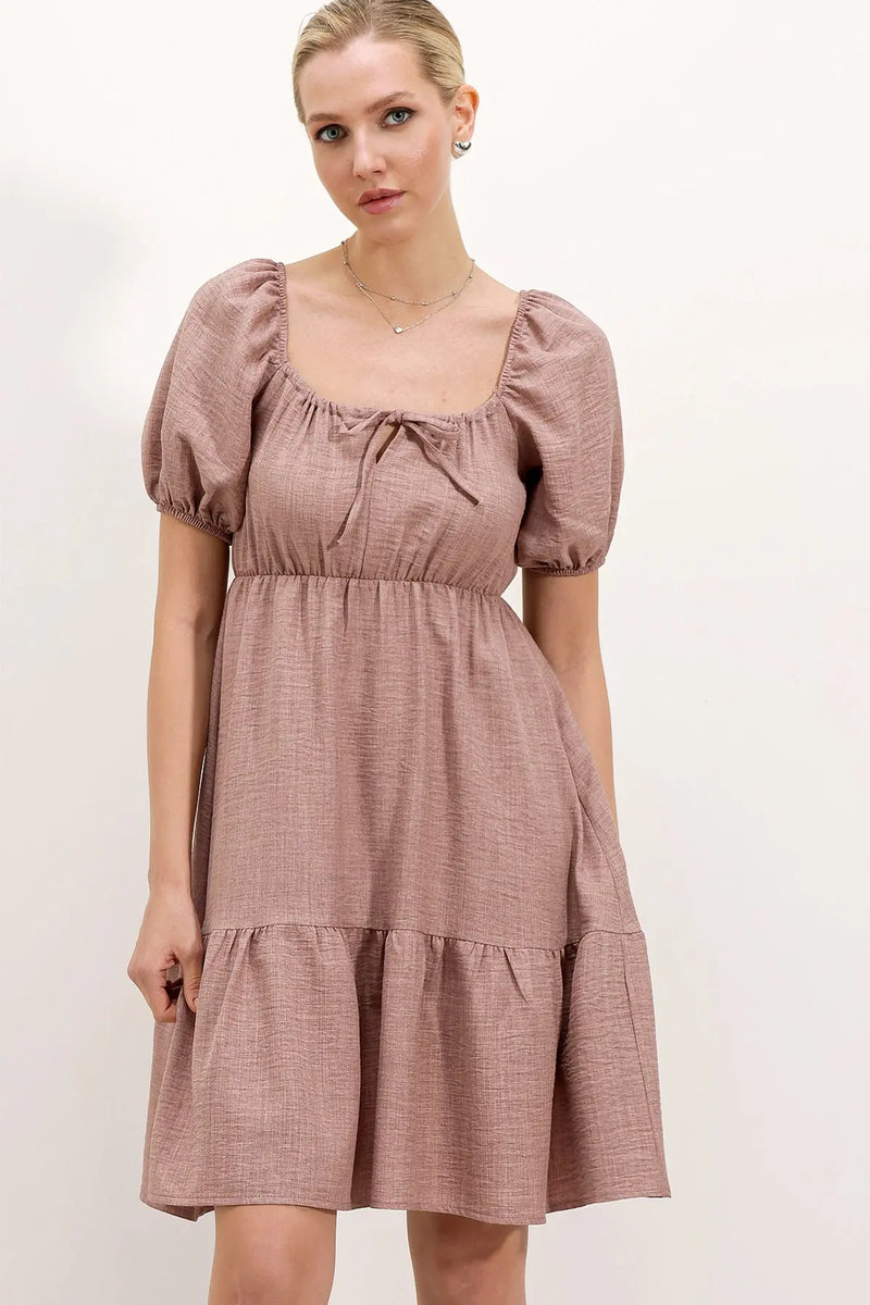 Robe Courte Évasée en Popeline – Coupe Klos Élégante