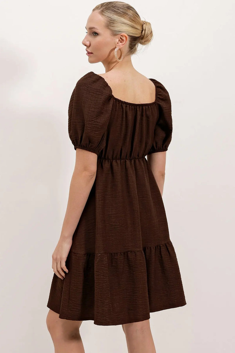 Robe Courte Évasée en Popeline – Coupe Klos Élégante