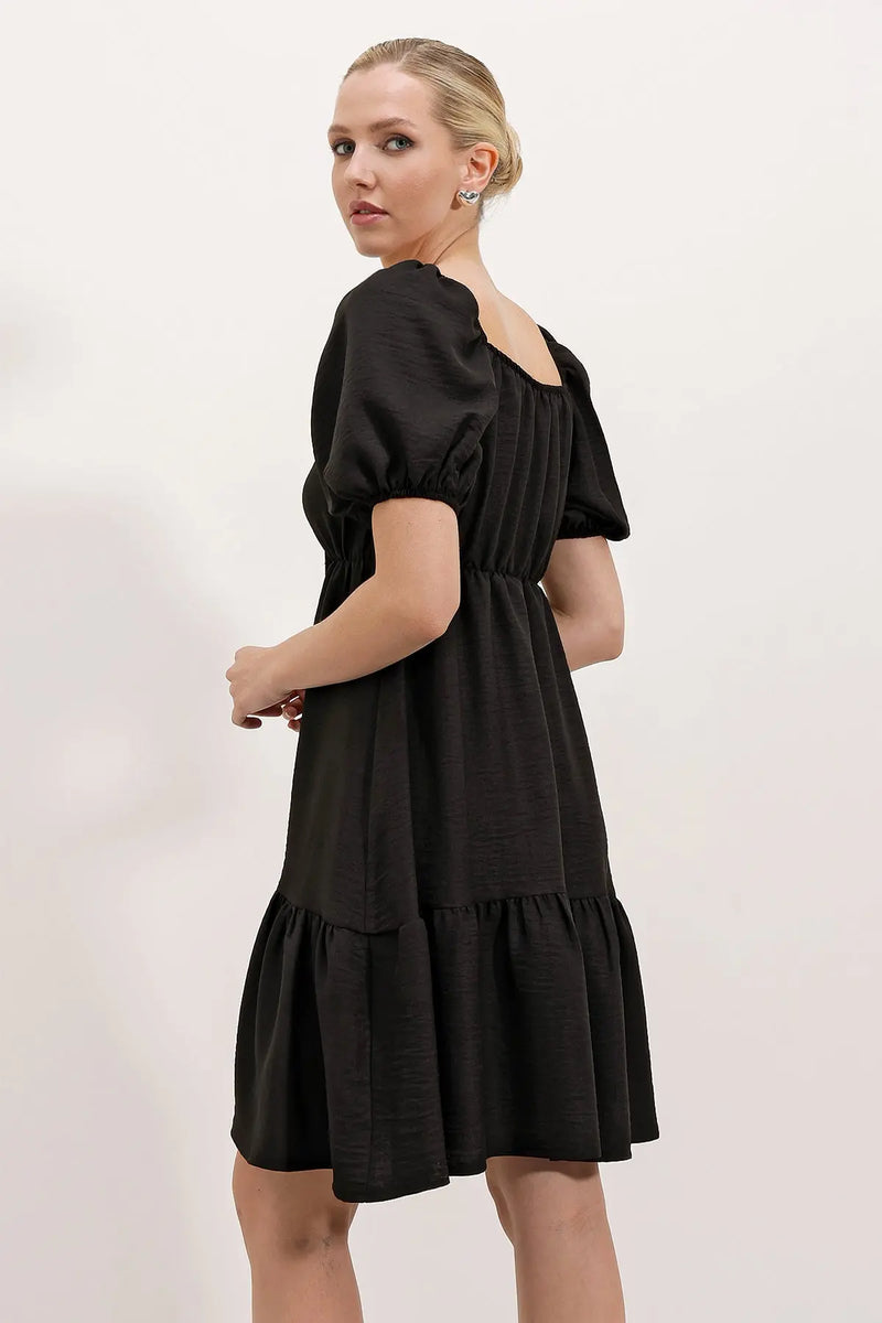 Robe Courte Évasée en Popeline – Coupe Klos Élégante