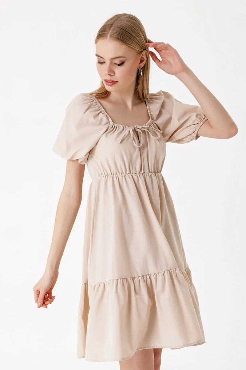 Robe Courte Évasée en Popeline – Coupe Klos Élégante