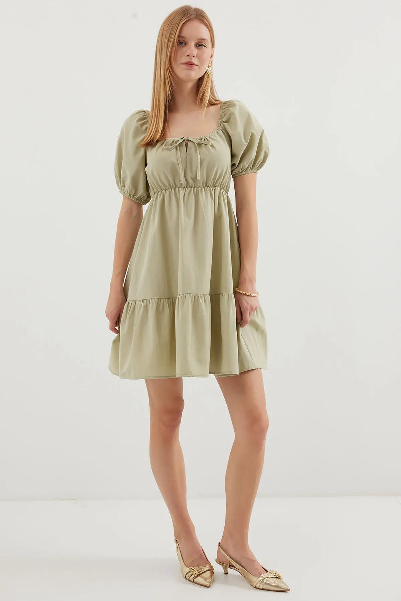 Robe Courte Évasée en Popeline – Coupe Klos Élégante