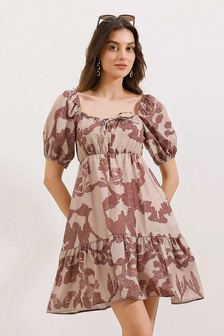 Robe Courte Évasée en Popeline – Coupe Klos Élégante