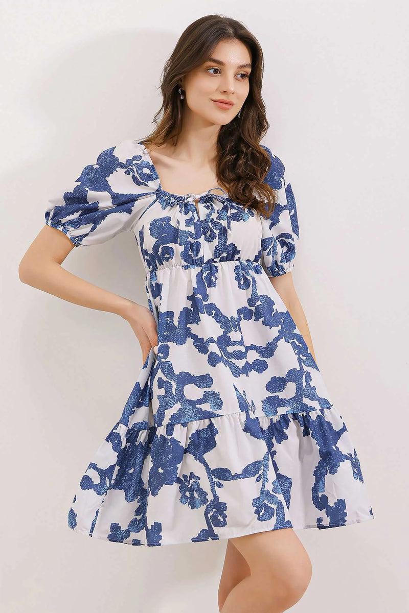 Robe Courte Évasée en Popeline – Coupe Klos Élégante