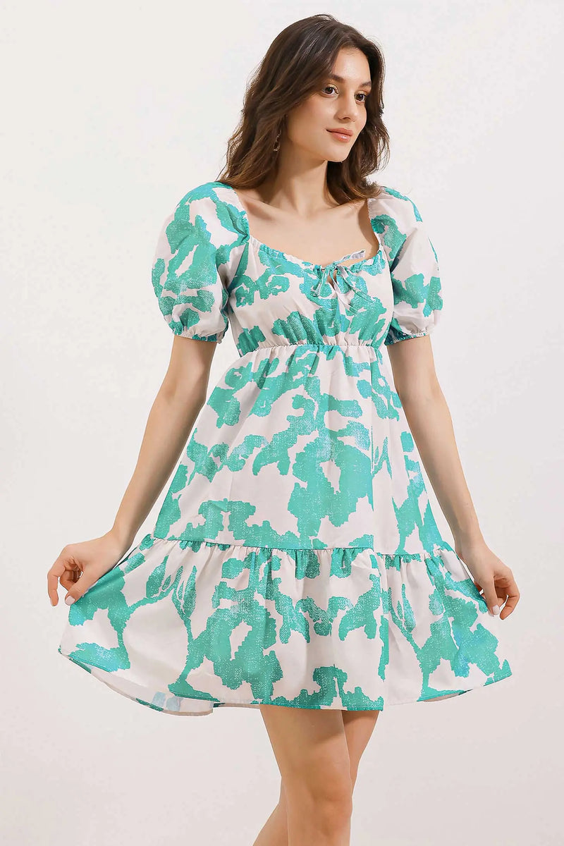 Robe Courte Évasée en Popeline – Coupe Klos Élégante