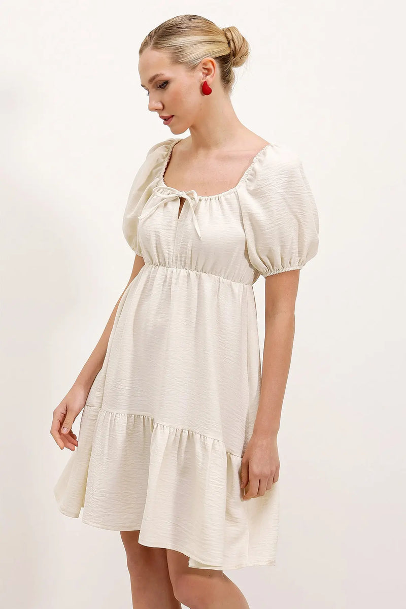 Robe Courte Évasée en Popeline – Coupe Klos Élégante