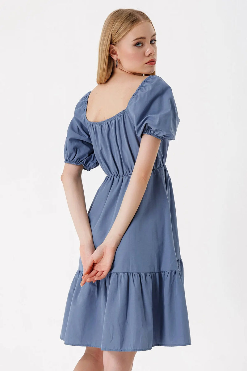 Robe Courte Évasée en Popeline – Coupe Klos Élégante