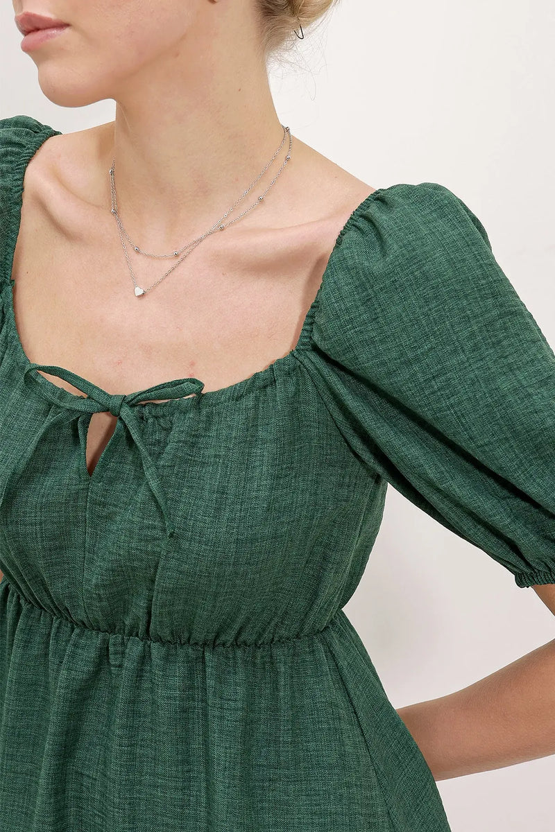Robe Courte Évasée en Popeline – Coupe Klos Élégante