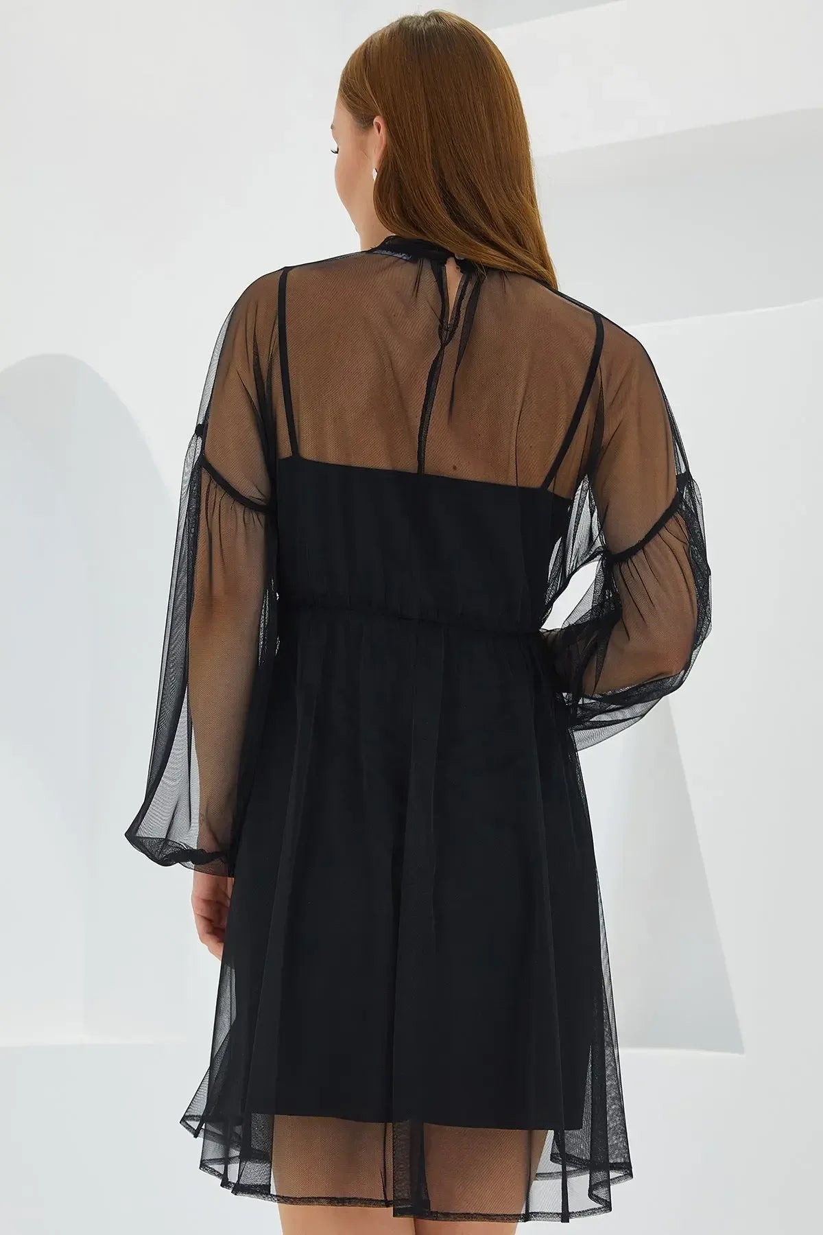 Robe mini femme avec détails en tulle élégants 2485 - Justyol