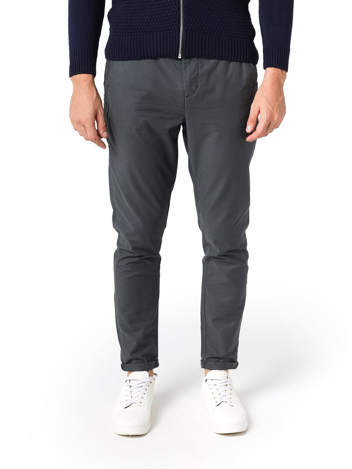 Pantalon homme en tissu à coupe droite moderne et confortable – JOG23GFGA24240TM1
