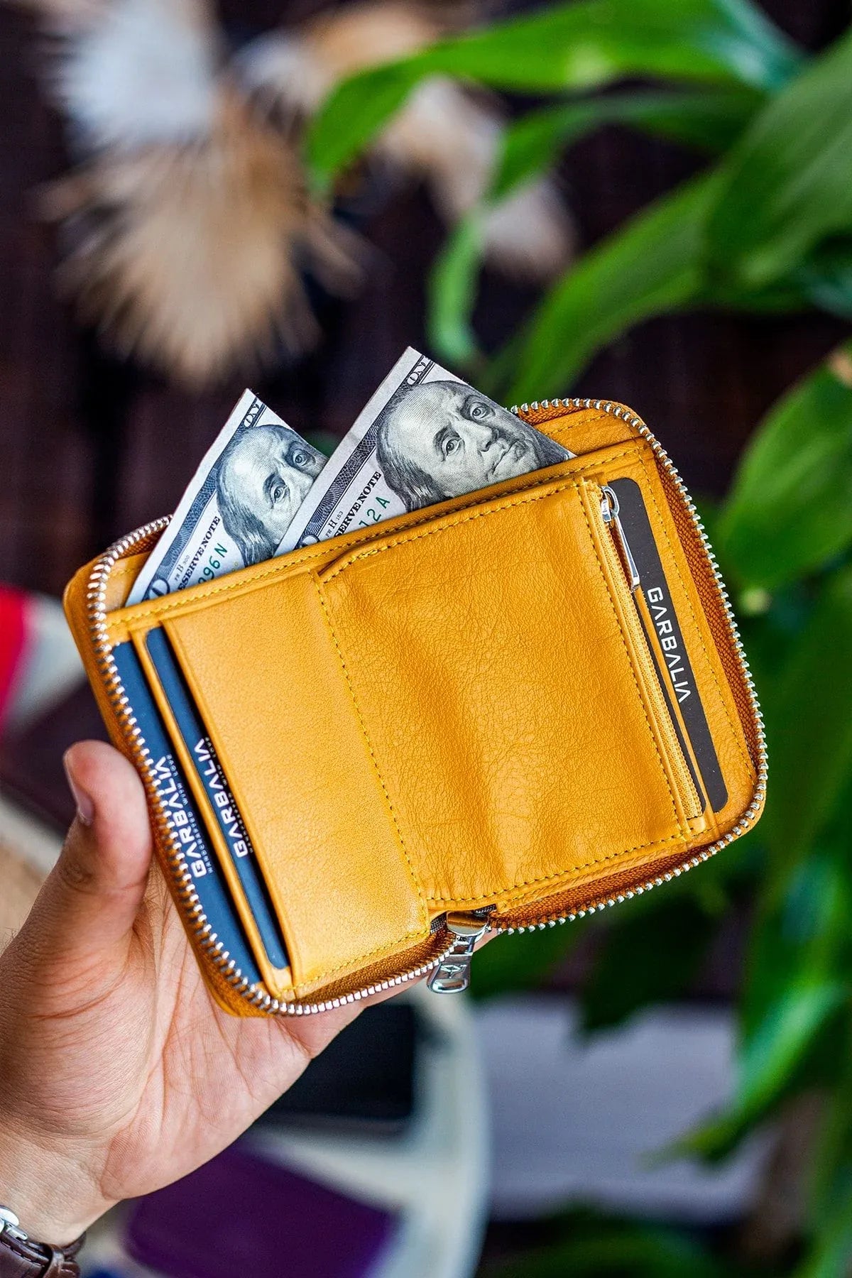 Portefeuille unisexe en cuir véritable Crazy Leather zippé avec porte-monnaie – Taba Sydney - Justyol