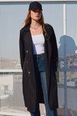 <tc>أسود</tc>