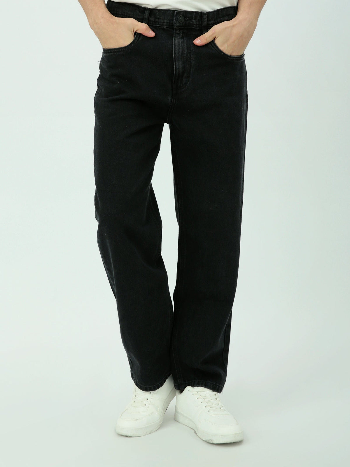 Jean homme au design moderne et à la coupe confortable – JNS24GMBW22140TM1