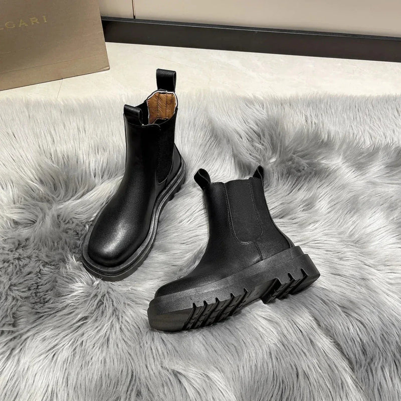 Bottes Femme Luxueuses et Modernes avec Semelle Épaisse – Look Puissant et Tendance