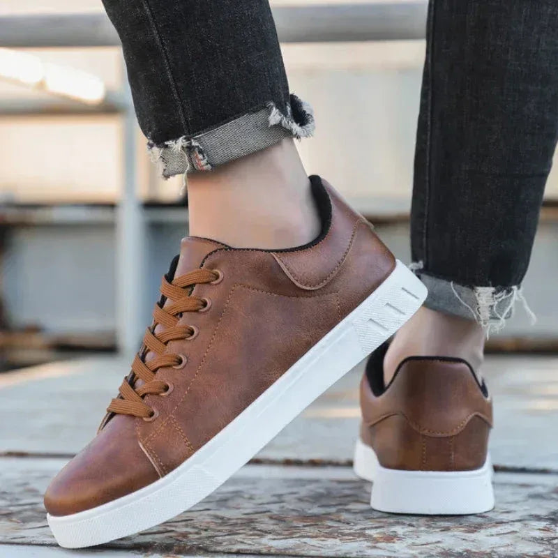 Chaussures Homme en Cuir Classiques – Baskets à Semelle Épaisse, Chaussures de Marche Tendances et Confortables - Justyol