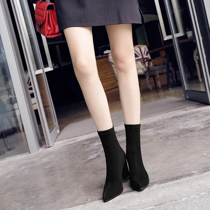 Bottes Chelsea Femme à Talon Haut – Bottines Suède avec Pointe Pointue, Talon Carré et Fermeture Éclair pour l’Automne/Hiver