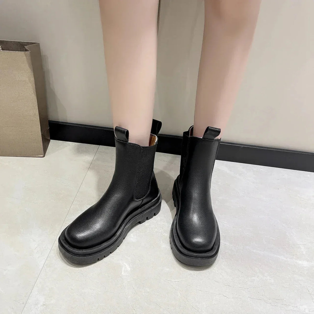 Bottes Femme Luxueuses et Modernes avec Semelle Épaisse – Look Puissant et Tendance - Justyol
