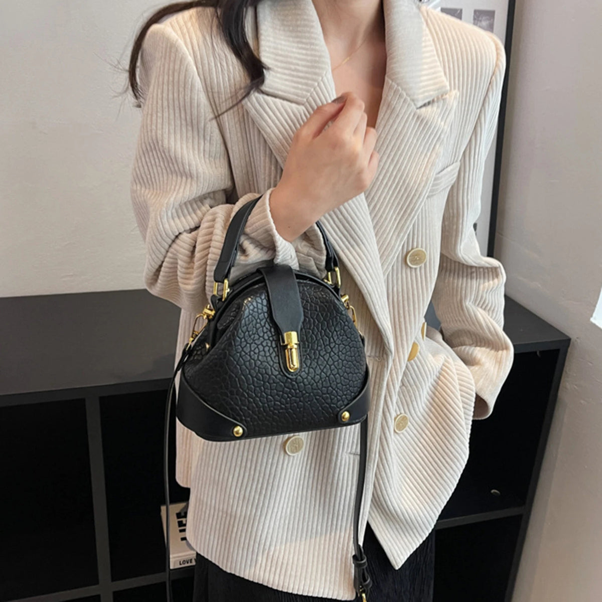 Sac bandoulière femme coloris disponibles