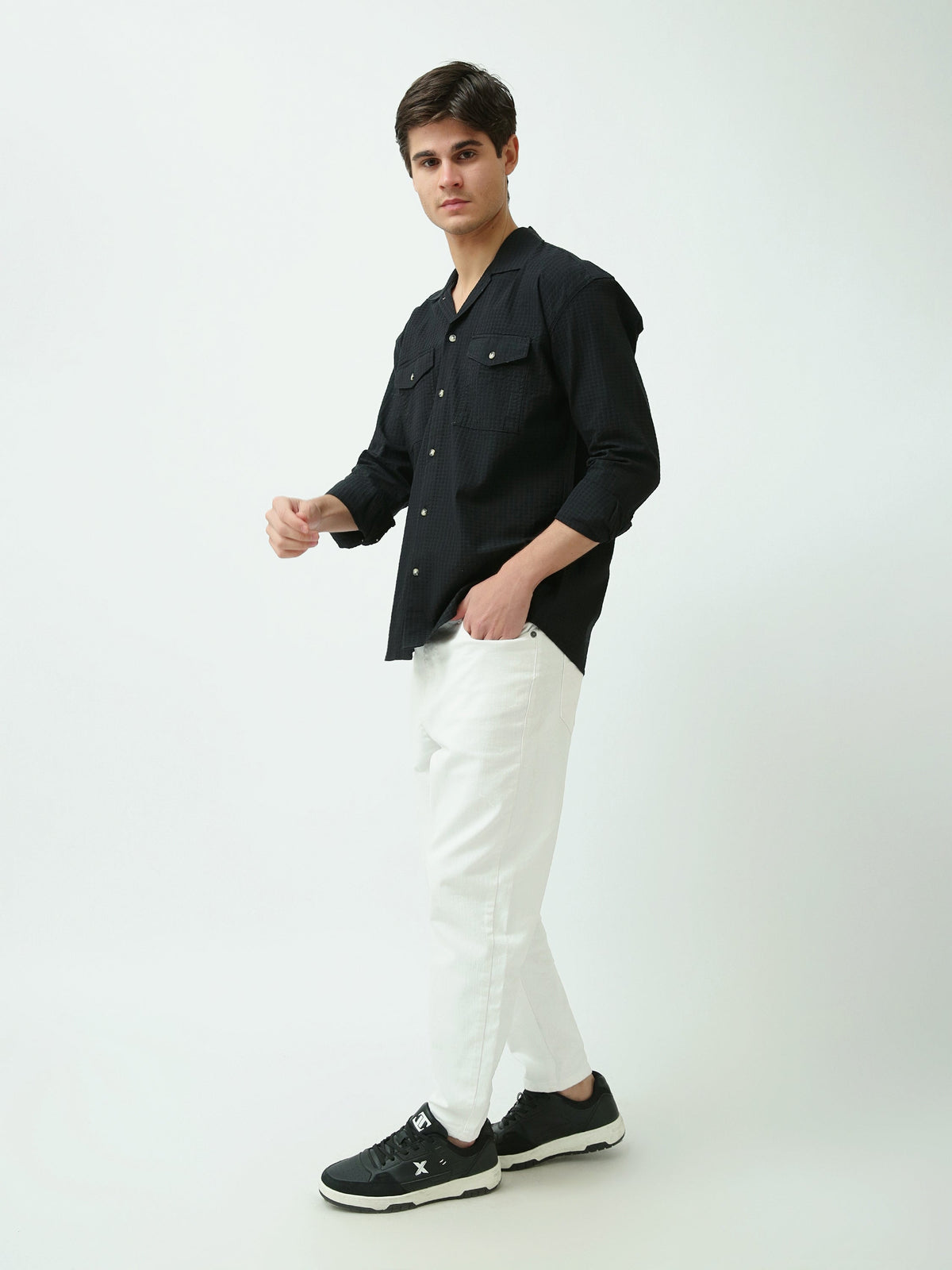 قميص رجالي منسوج بقصة Regular Fit وجيوب على الصدر – كاجوال شيك - SHI25SECR19540TM1