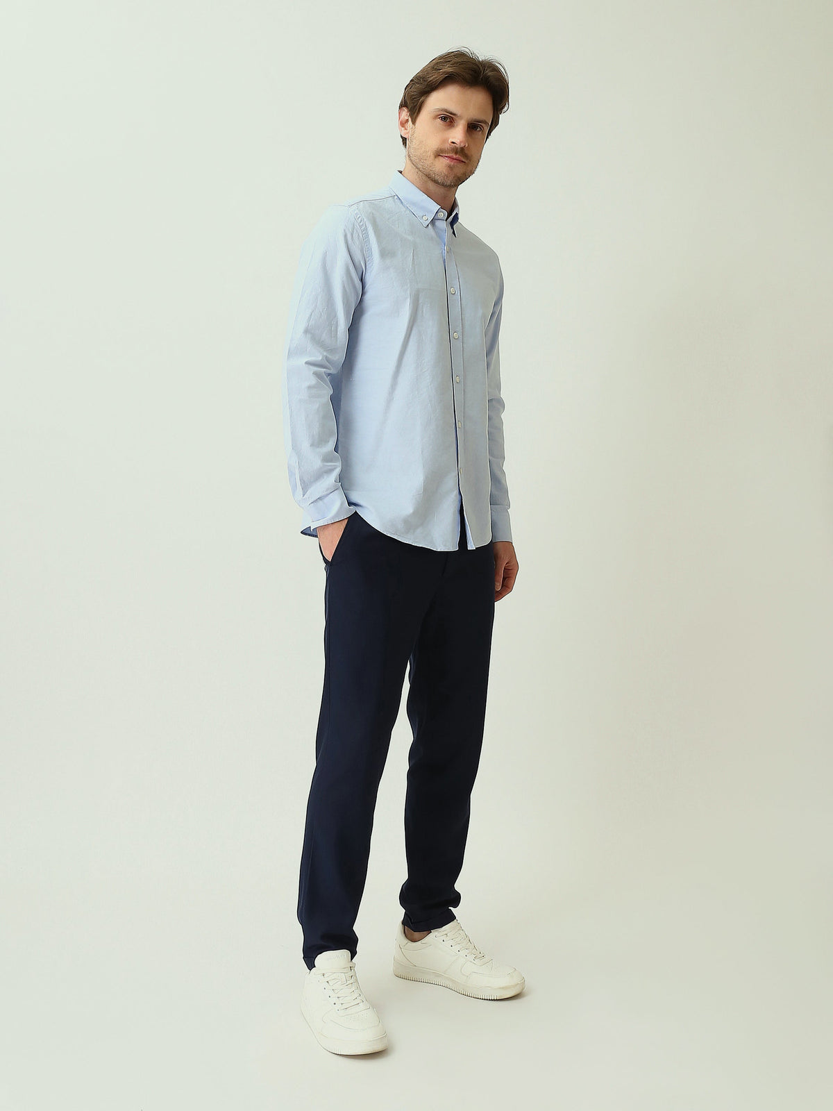 قميص رجالي سادة بأكمام طويلة وياقة Button-Down – كاجوال شيك عصري SHI25SEOR16950TM1
