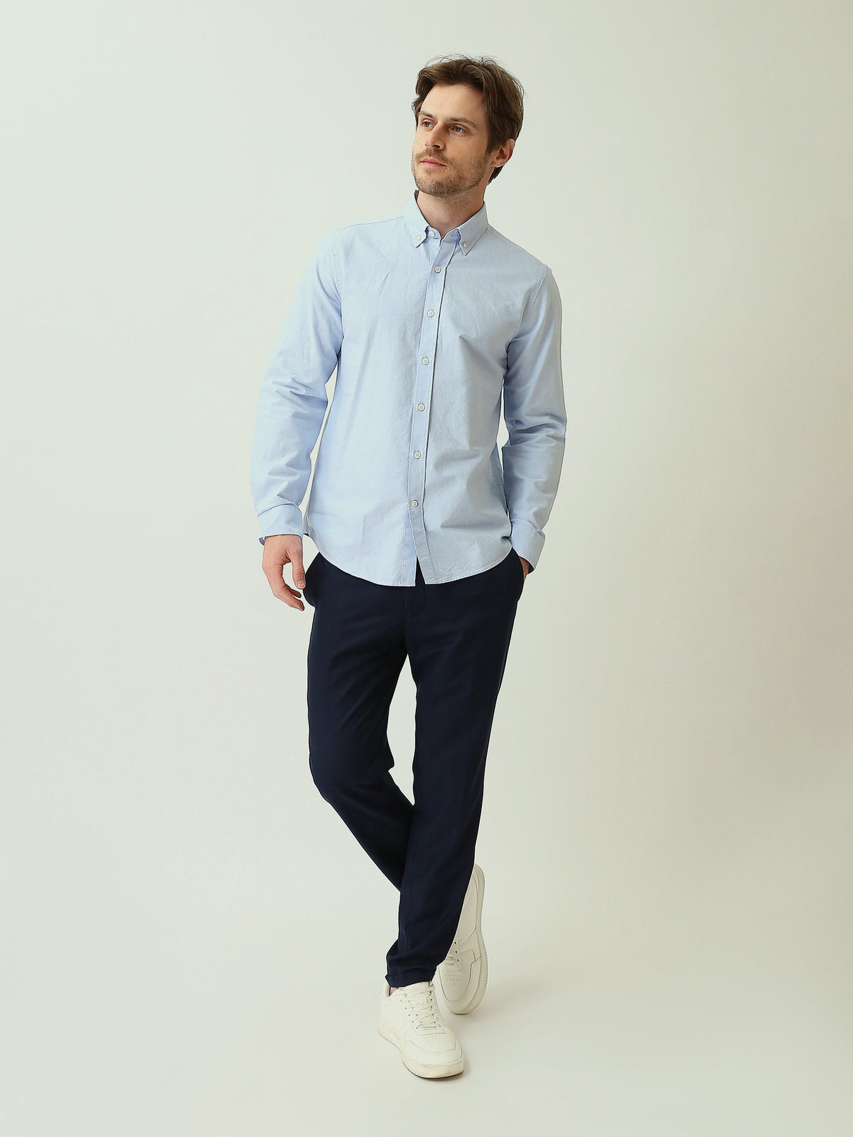 قميص رجالي سادة بأكمام طويلة وياقة Button-Down – كاجوال شيك عصري SHI25SEOR16950TM1