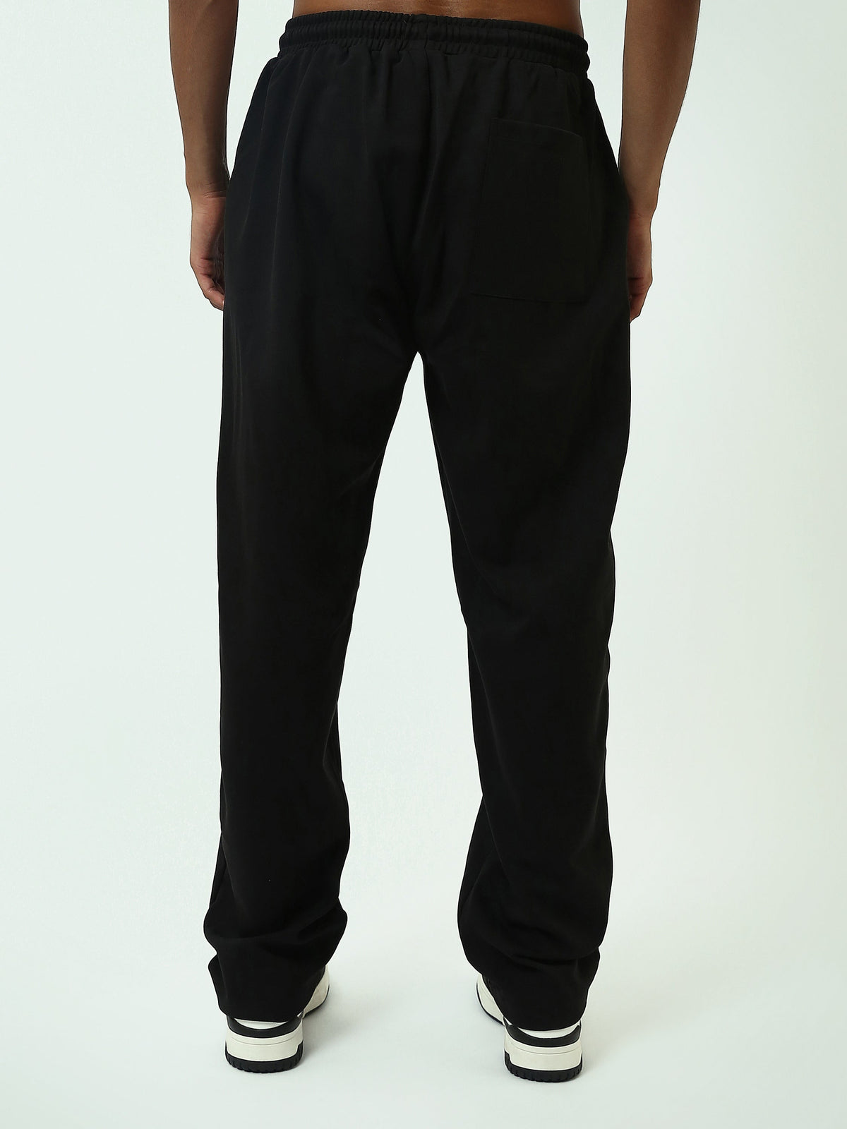 بنطال رياضي رجالي بقصة Loose Fit وخصر مطاطي - SWP25GEBW24638TM1