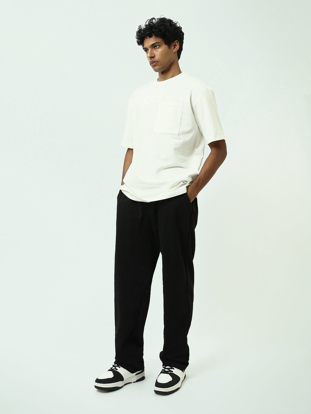 بنطال رياضي رجالي بقصة Loose Fit وخصر مطاطي - SWP25GEBW24638TM1