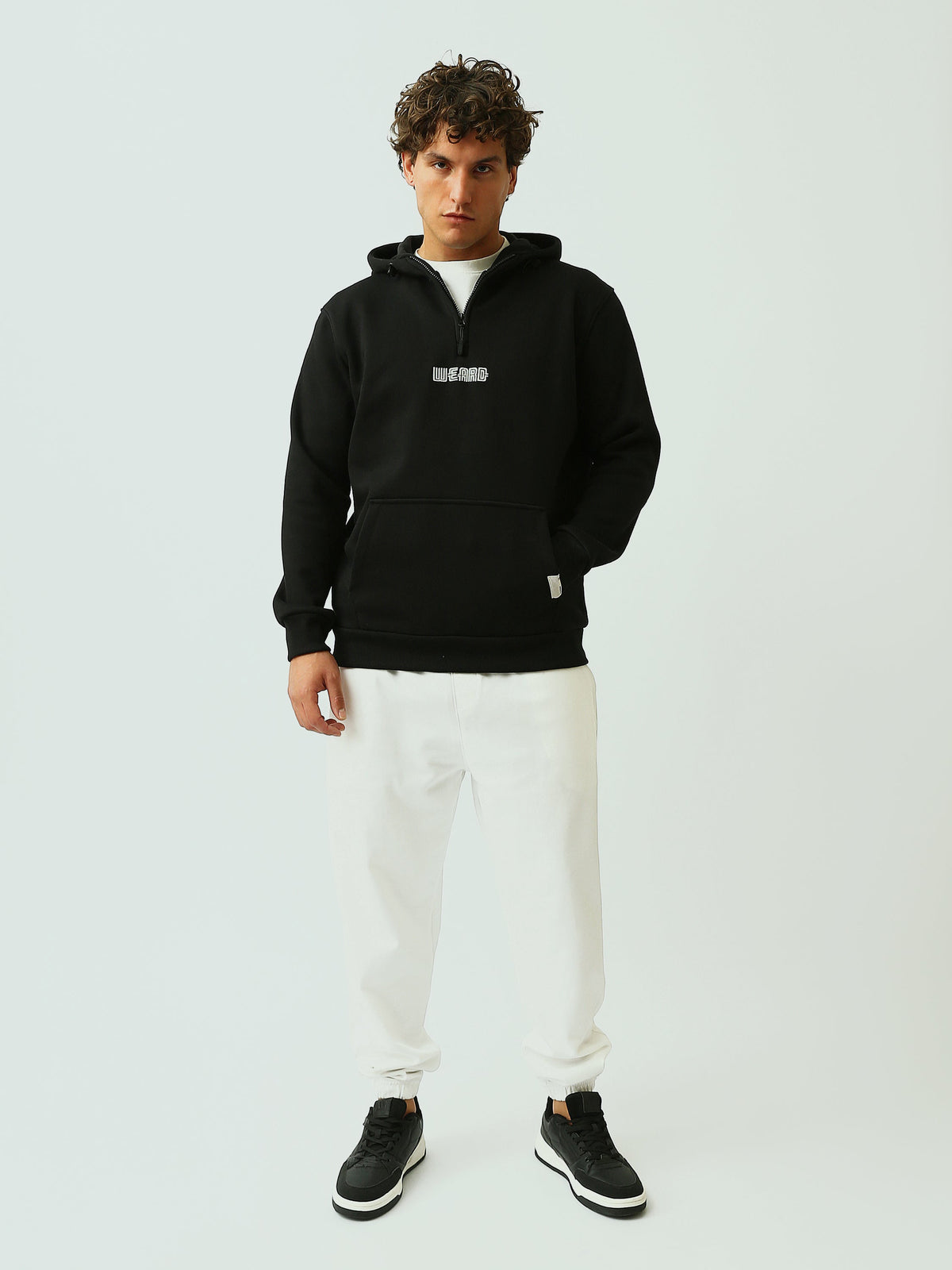 Sweat à Capuche Homme avec Col Zippé et Inscription Brodée - SWS26WHEK26410TM1