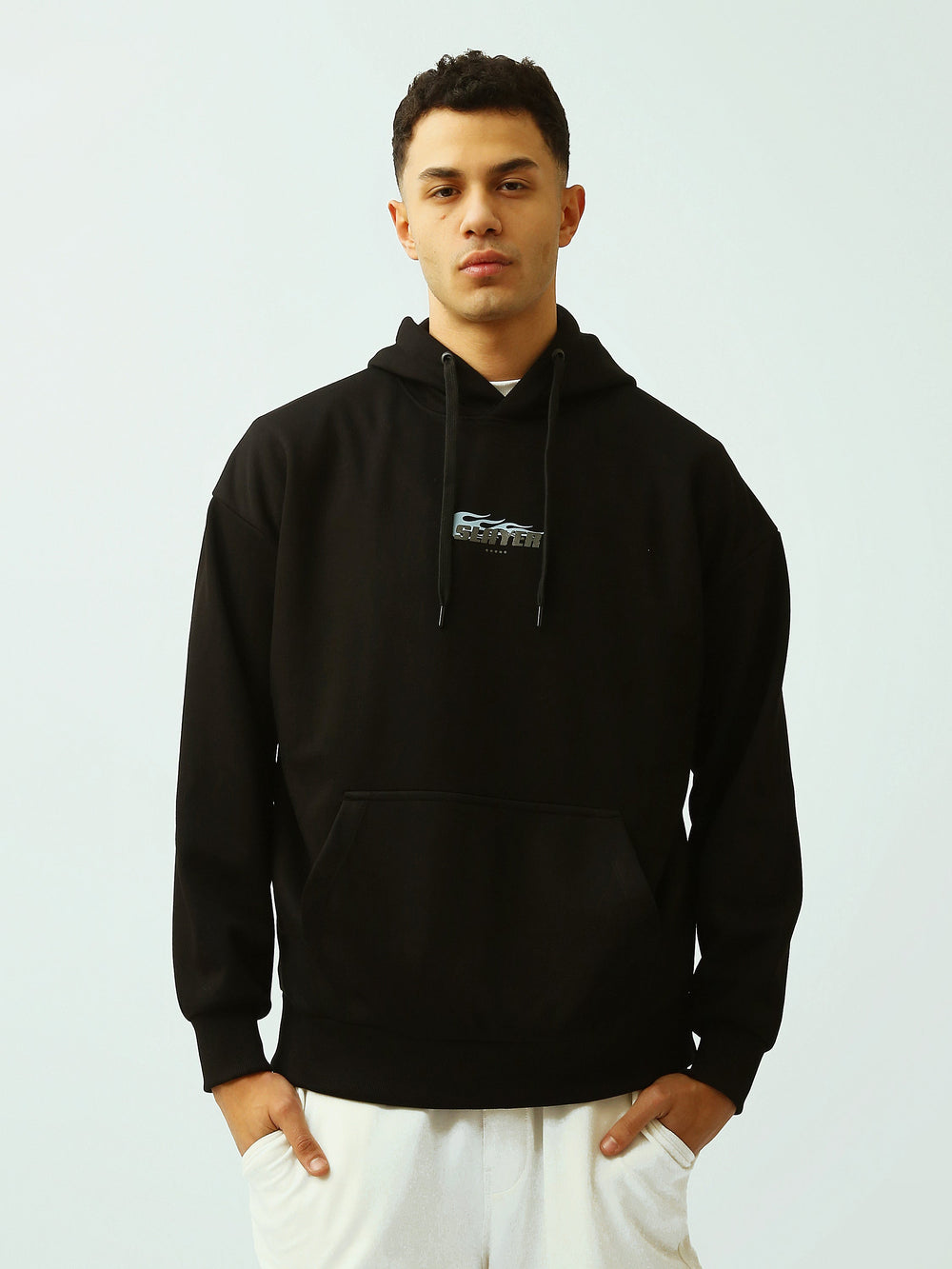 Sweat à Capuche Homme Noir Oversize avec Logo – Style Streetwear - SWS26WHNK26522TM1