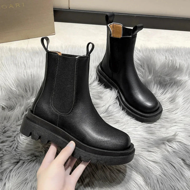 Bottes Femme Luxueuses et Modernes avec Semelle Épaisse – Look Puissant et Tendance