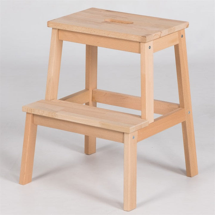 TABOURET EN BOIS A MARCHEPIED