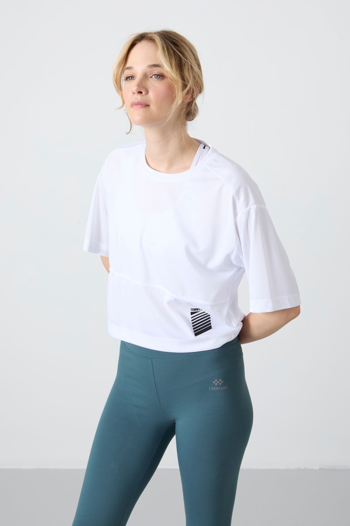 polyester nefes alan dokulu ince esnek oversize fit performans kadin t-shirt - 97284 - Justyol