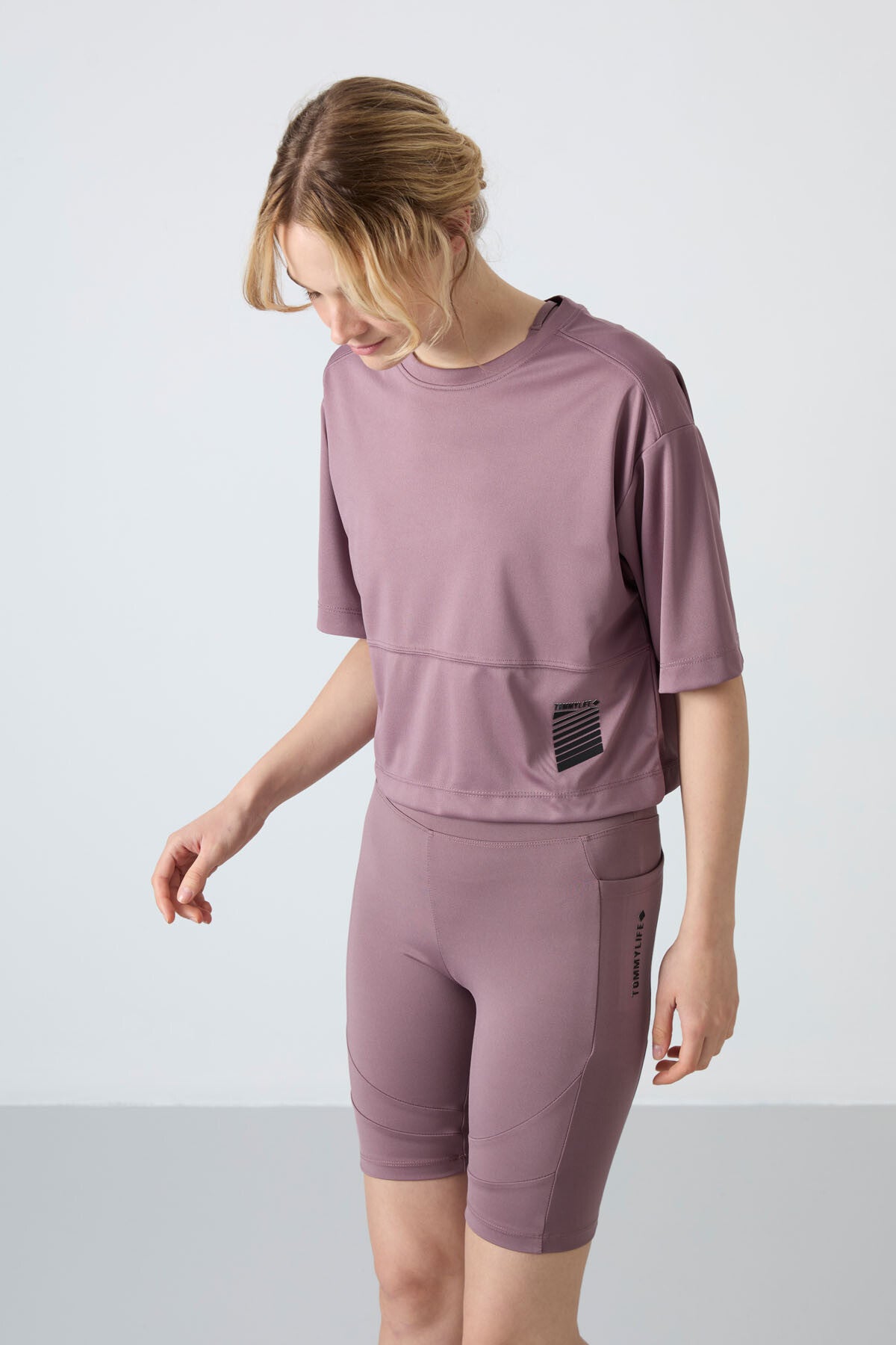 polyester nefes alan dokulu ince esnek oversize fit performans kadin t-shirt - 97284 - Justyol