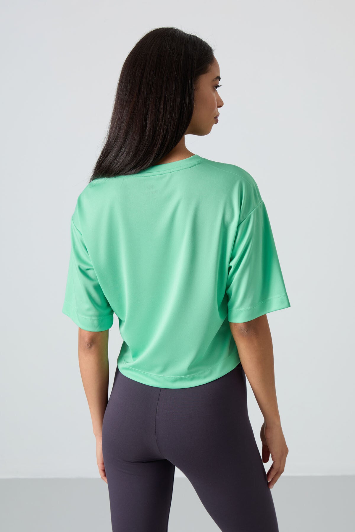 polyester nefes alan dokulu ince esnek oversize fit performans kadin t-shirt - 97284 - Justyol